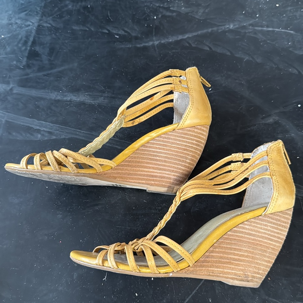 Seychelles vintage yellow wedge - Picture 2 of 9